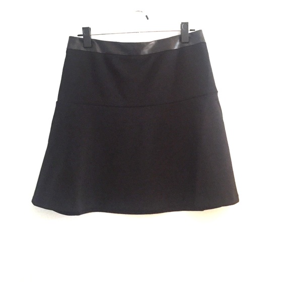Ann Taylor black skirt - Picture 1 of 2