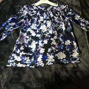 Express 3/4 sleeve floral top.