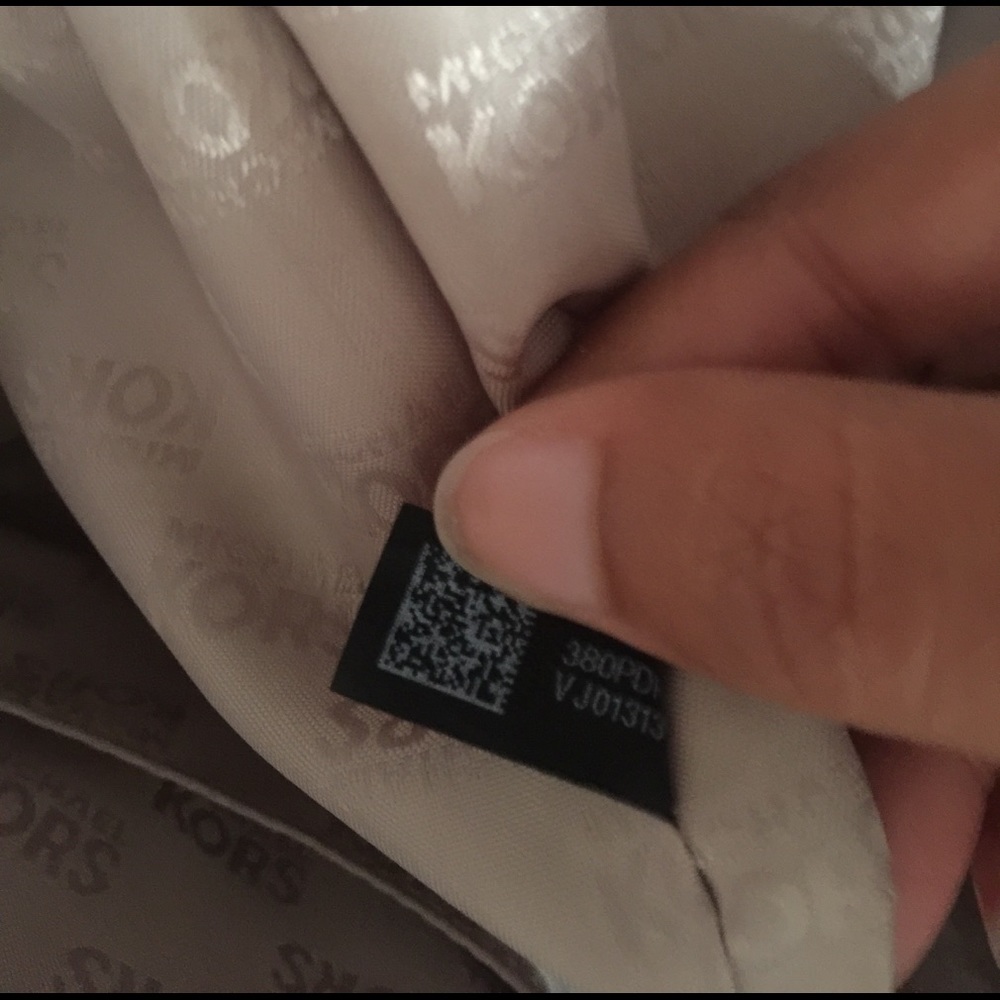 Authentic MK - Picture 3 of 3