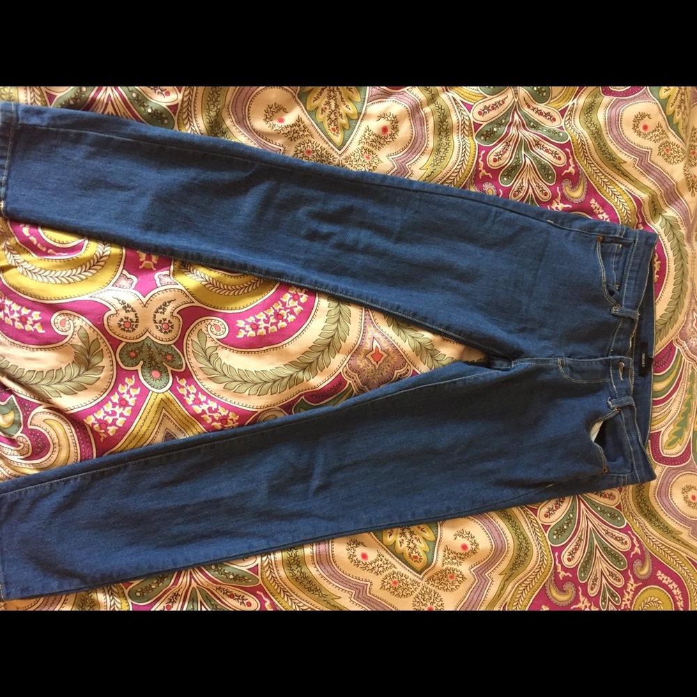 Forever 21 Previously loved jeans
