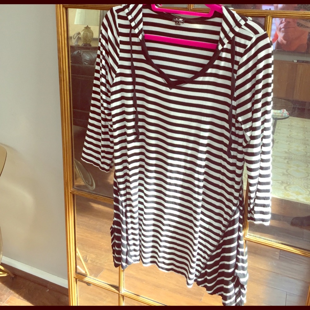 Hooded Long Sleeved Tshirt Tunic