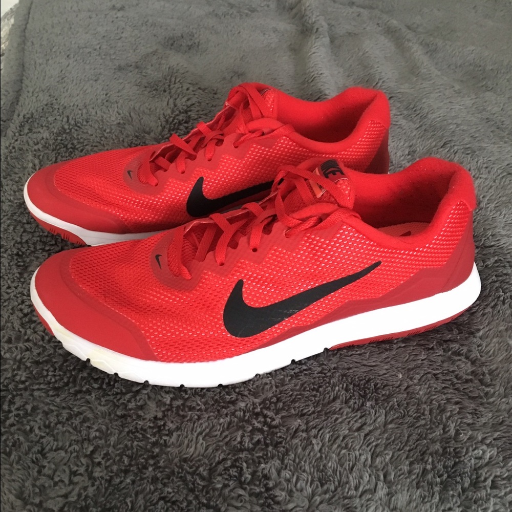 Nike Flex Experience 4