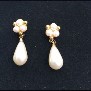 Pearl drop earrings (no posts included)