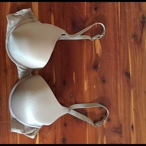 38C Victoria's Secret Bra