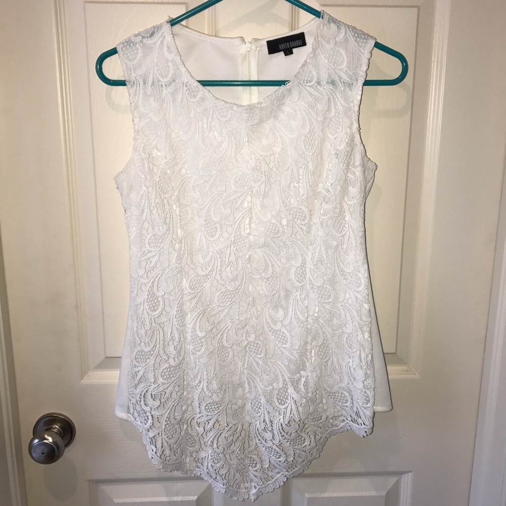 Boutique Sleeveless Lace Top