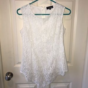 Boutique Sleeveless Lace Top