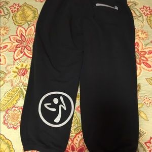 Rare Zumba cropped sweat pants super soft