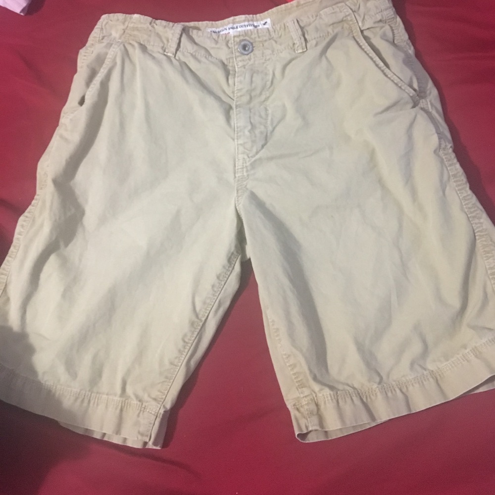 Khaki American Eagle shorts