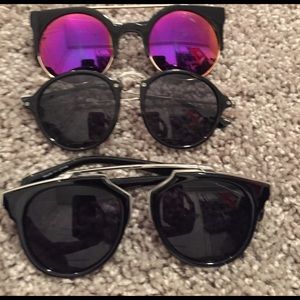 3 pair of sun glasses