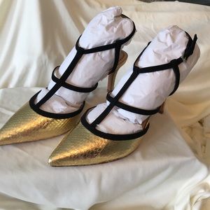 POUR la VICTOIRE Black/gold Oliver Pump