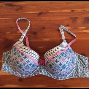 38C Victoria's Secret Bra