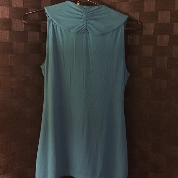 Top - Picture 3 of 3