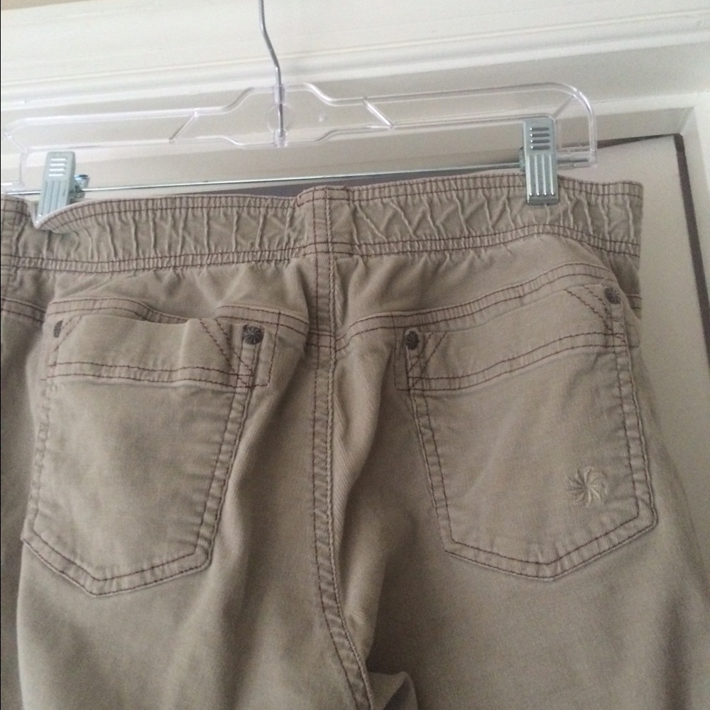 Athleta cord legging! Fantastic condition –size 10