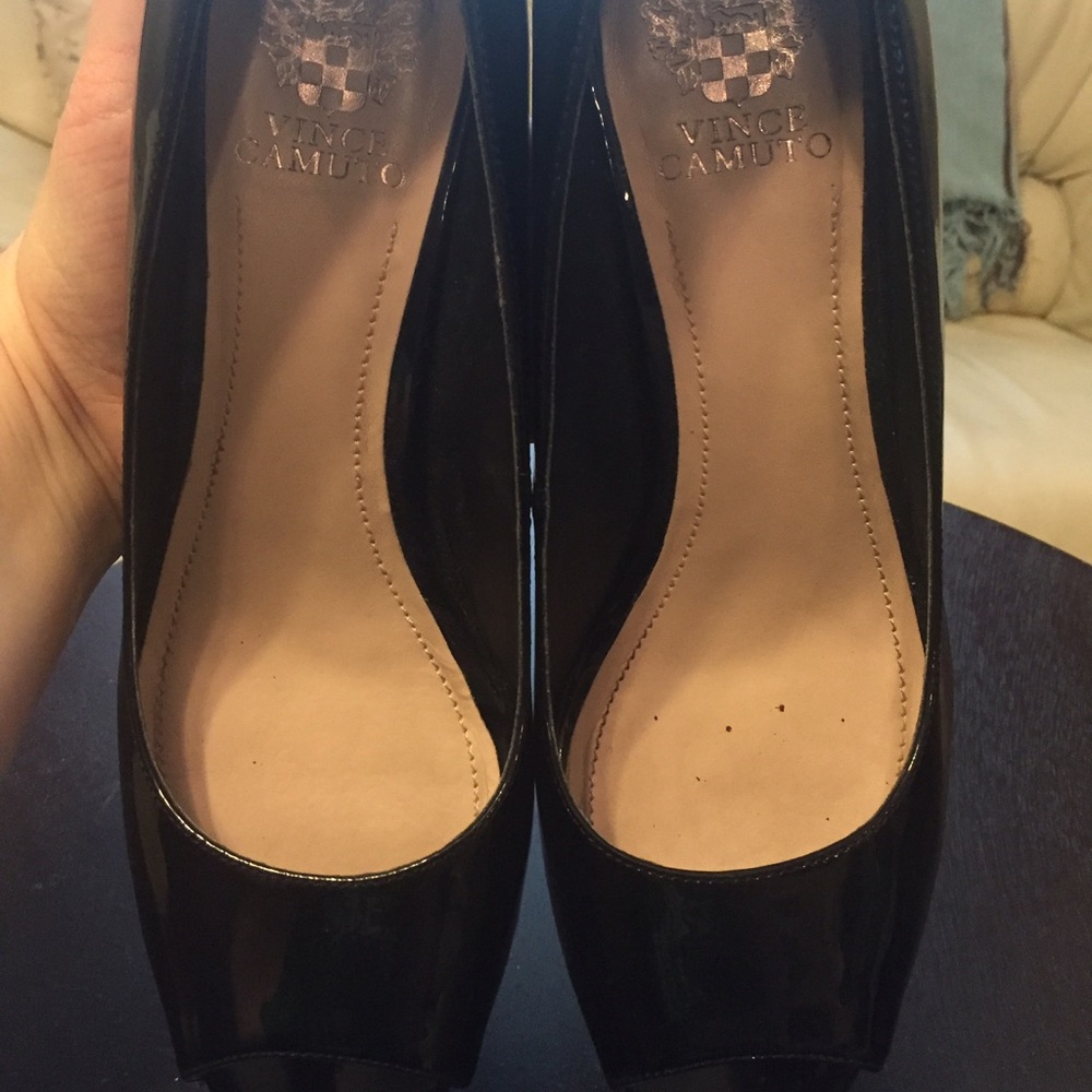 Black Patent Leather Heels - Picture 4 of 5