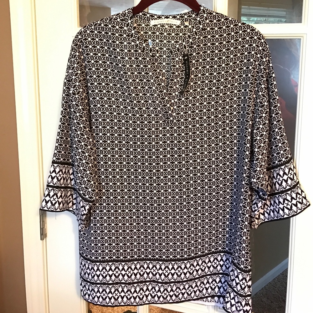 Violet and Claire NWT size S silky peasant top