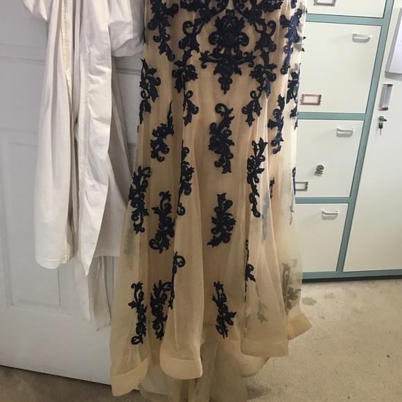 La Femme Prom Dress - Picture 2 of 3