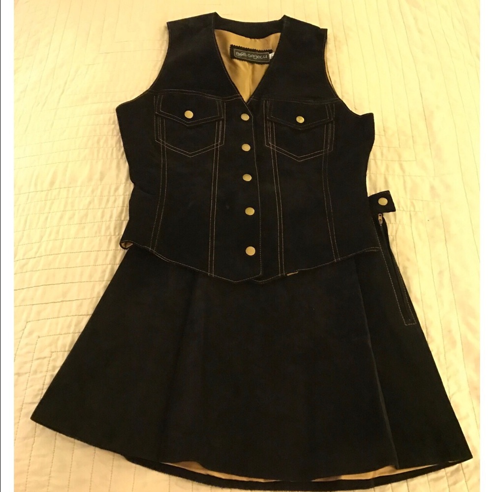 NWOT Anna Gabelli Suede Vest and Skirt Set.