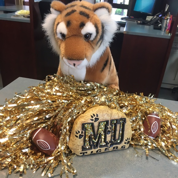 Meet your Posher, Victoria - Picture 1 of 1