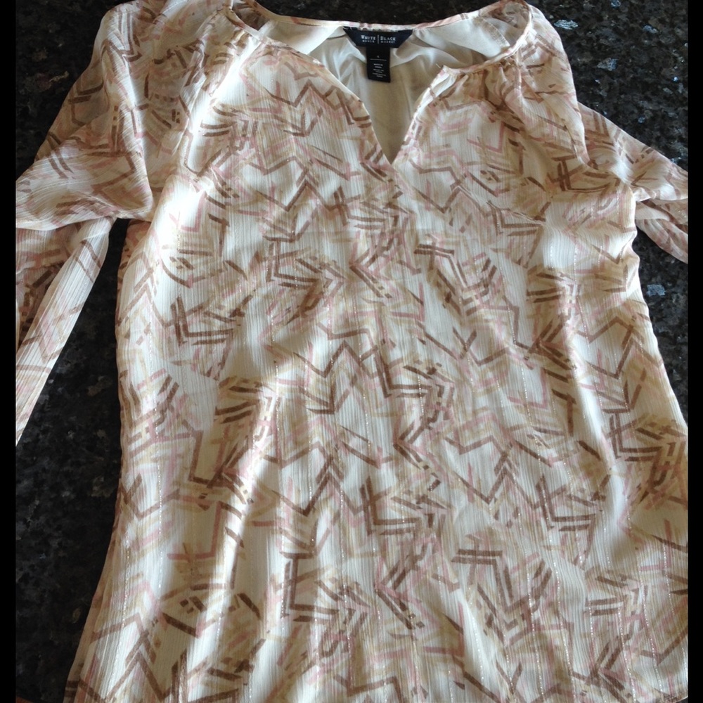 White House black market blouse