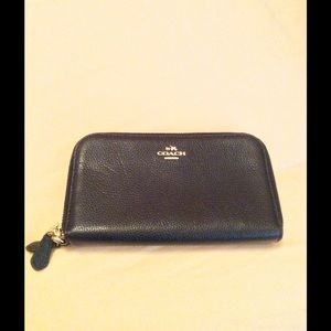 NWOT Coach wallet