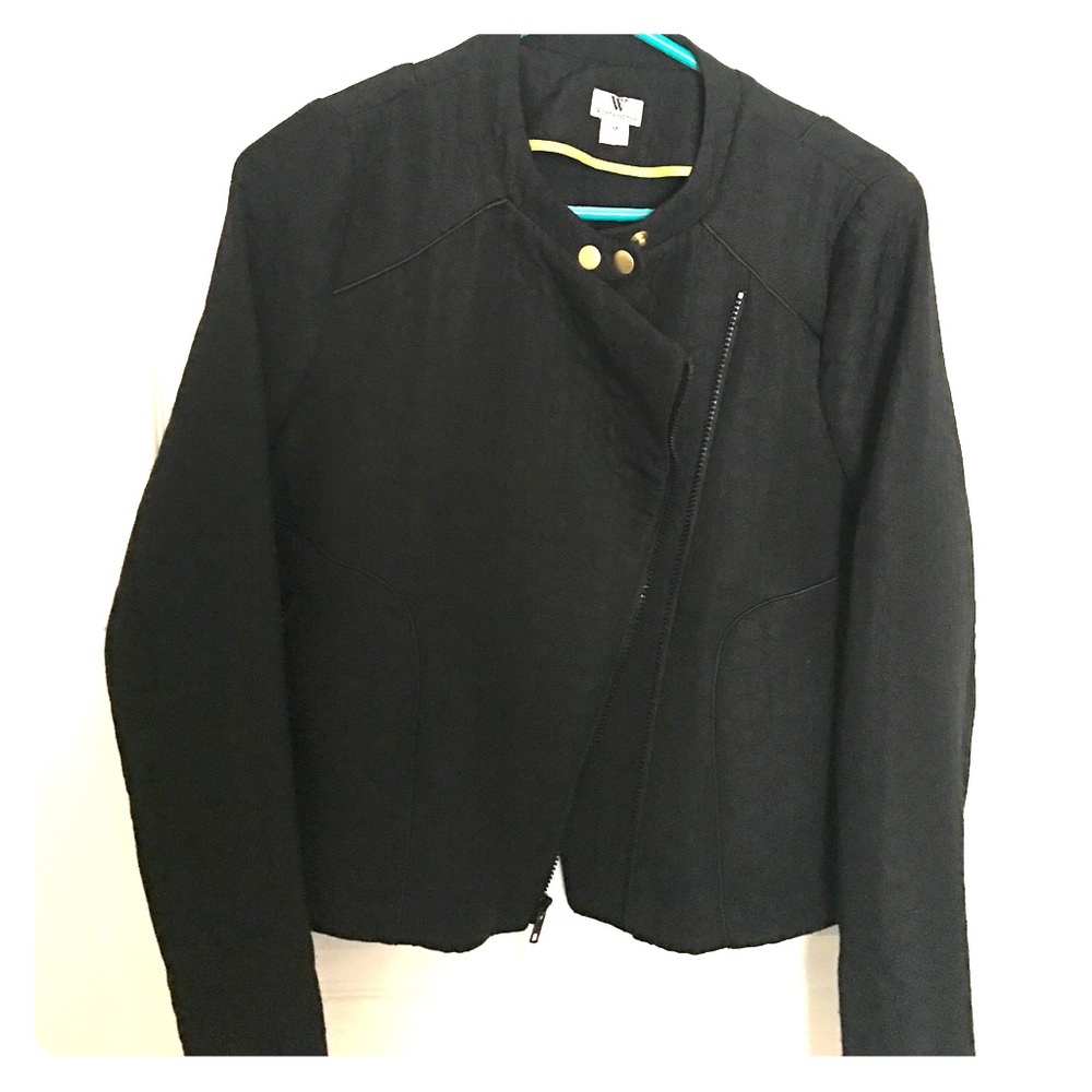 Black jacket, light weight.