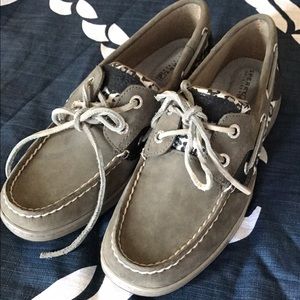 Brand new sperry boat shoes