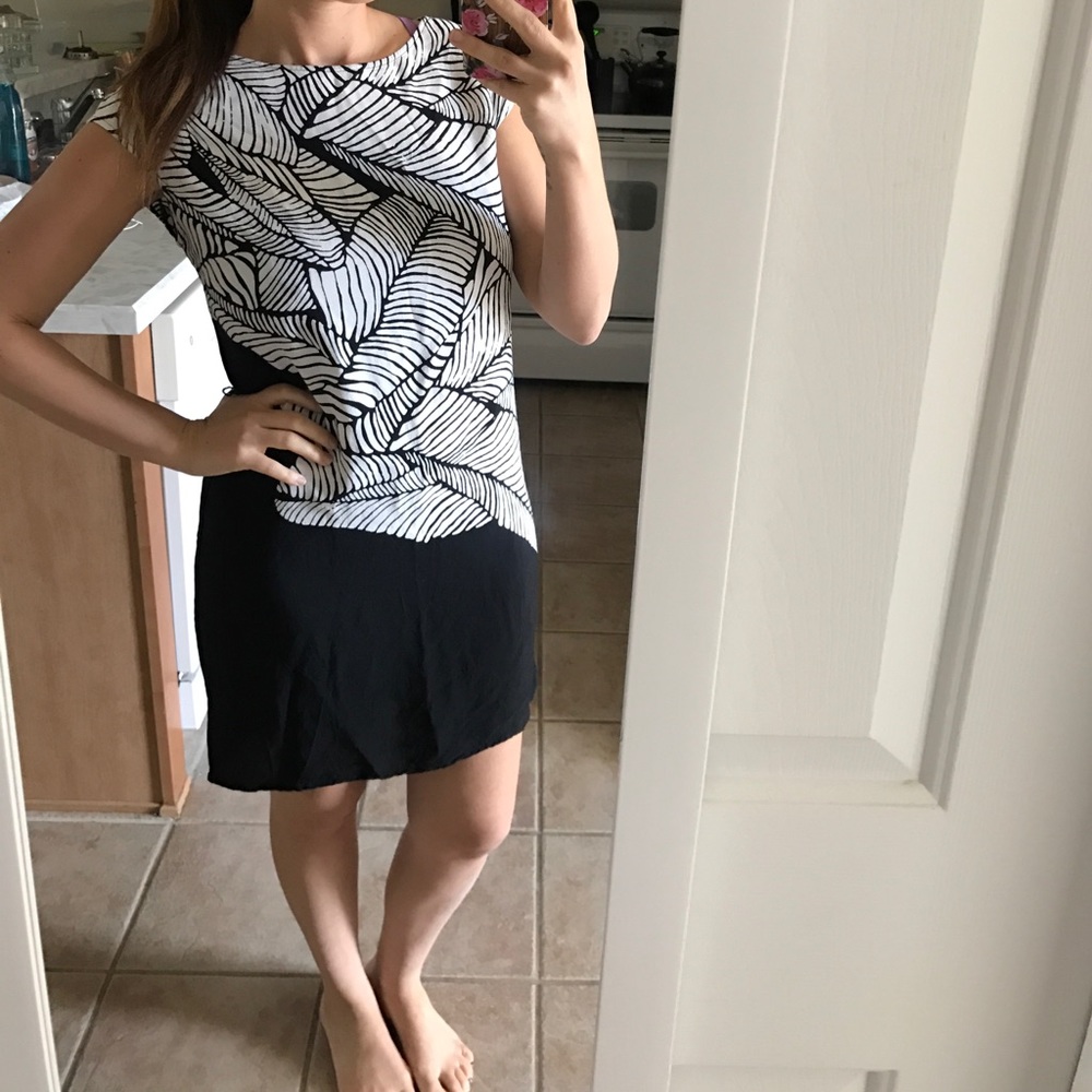 ANN TAYLOR LOFT DRESS