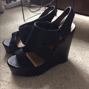 Qupid wedges