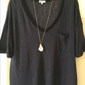 Splendid navy short sleeve tee.