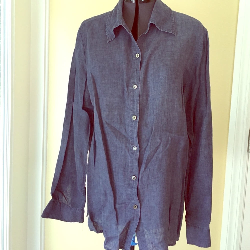 Spring blue linen blouse gap size medium