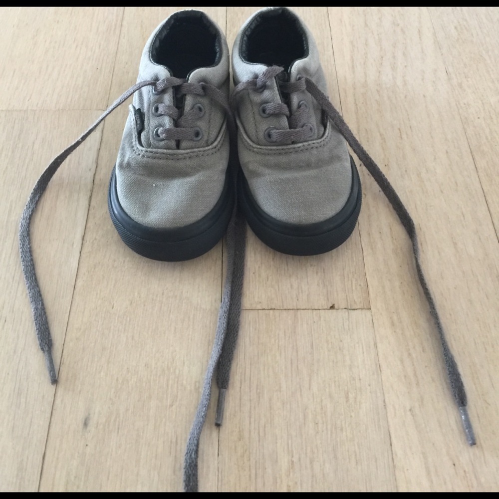 Gray and black toddler vans