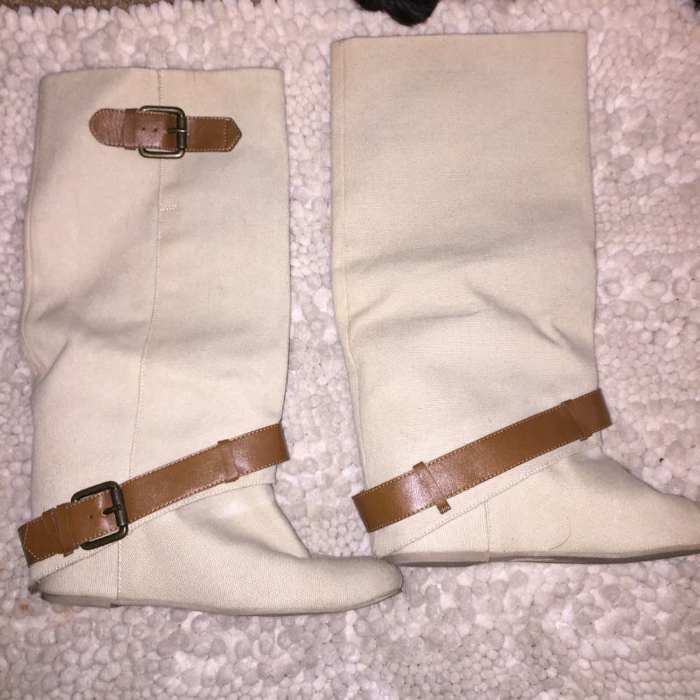 Aldo- canvass "camel" hidden wedge boot 🌸