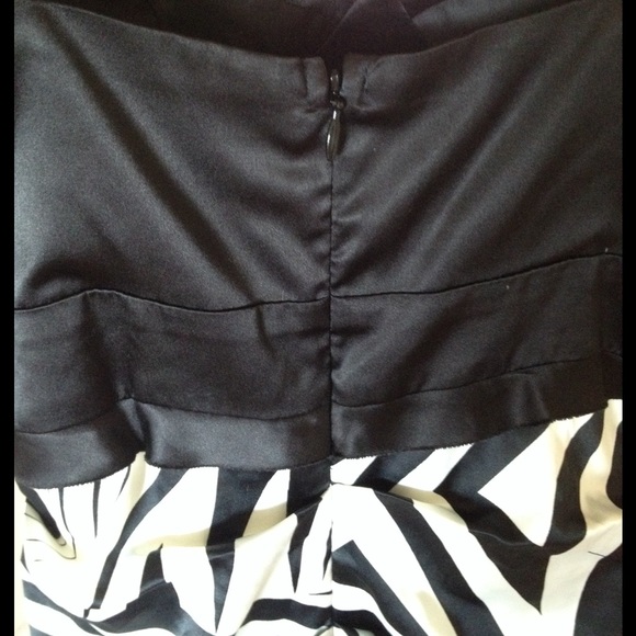 Fun date night or party dress - Picture 4 of 4