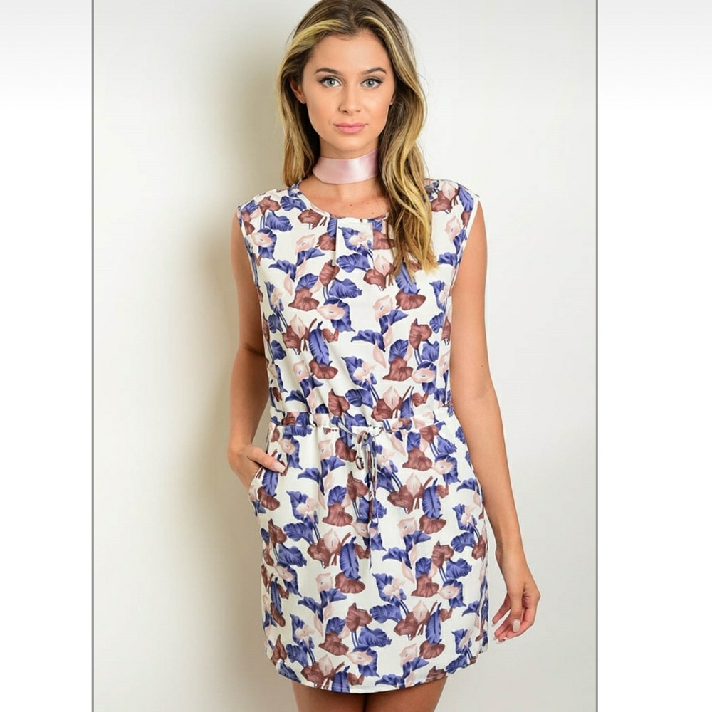 Classy cinched waist high neck midi dress