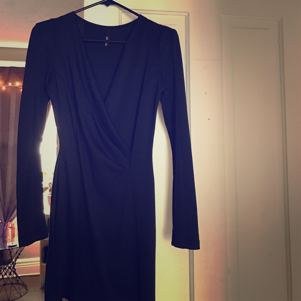 Lulu’s navy long sleeve dress