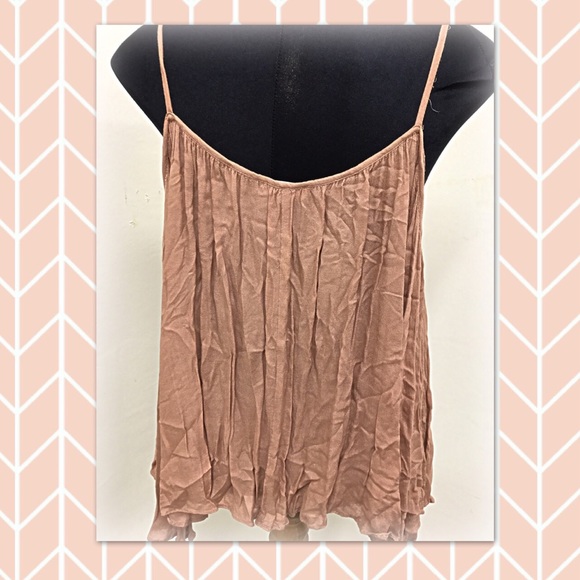 🎀HP🎀 Rusty mauve cold shoulder top - Picture 4 of 4