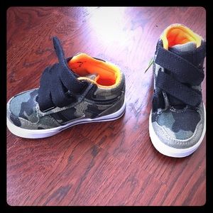 Brand new Toddler army print canvas high tops