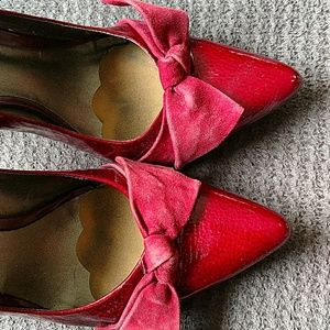 Jessica Simpson holiday red heels