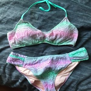 VS bikini