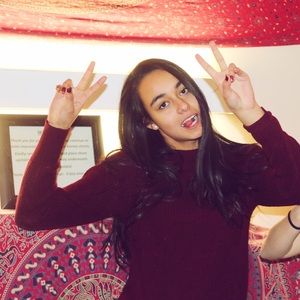 Meet your Posher, Gal