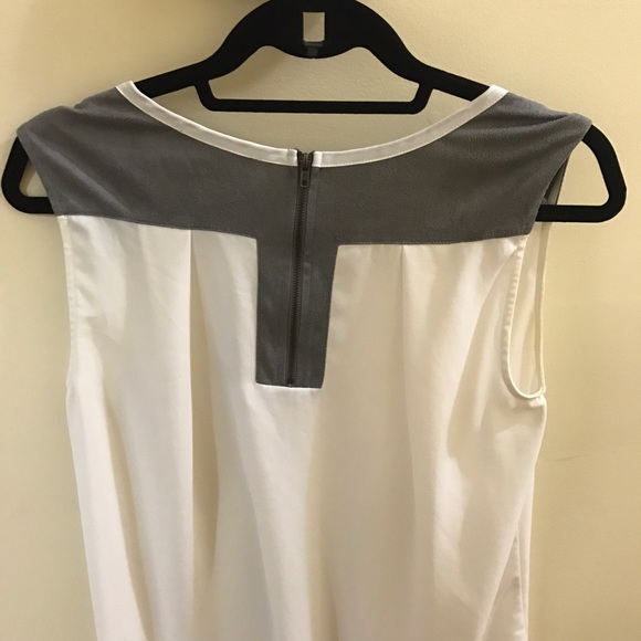 Nordstrom Ro & De white sleeveless blouse - Picture 2 of 4