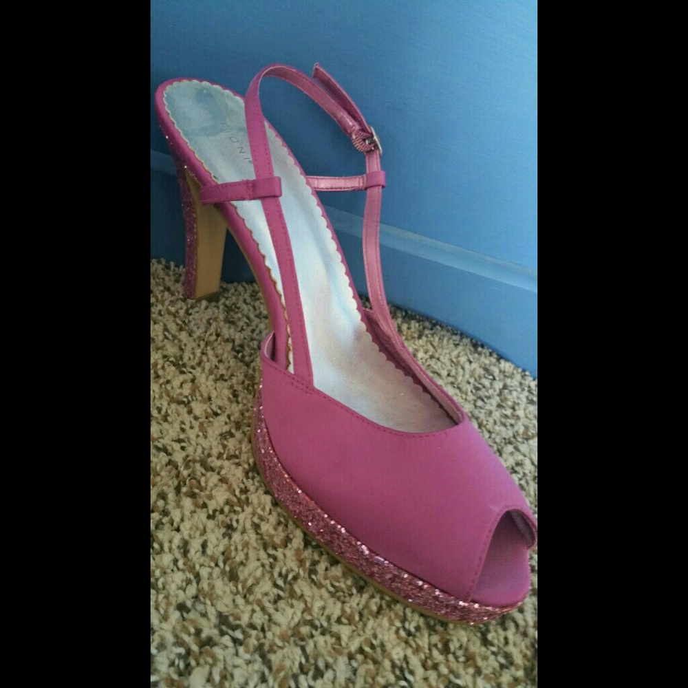 Pink High Heels by Fioni