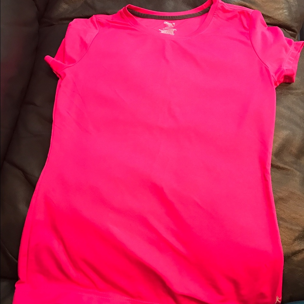 Danskin Now hot pink shirt