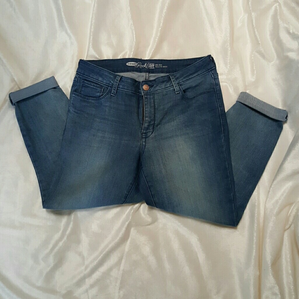 Old Navy Rock Star ankle jeans
