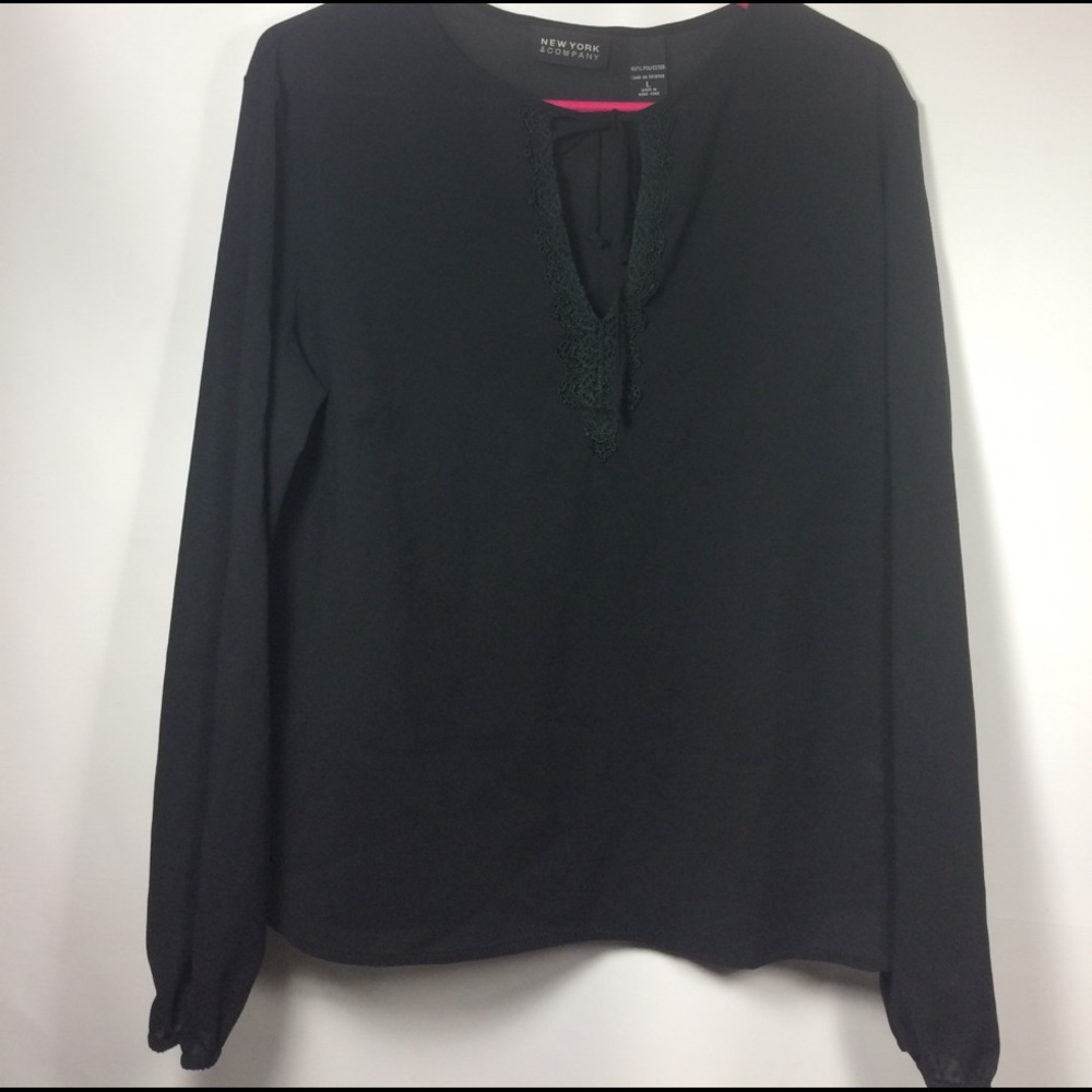 Women's size large New York and company blouse