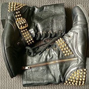 Steve Madden studded boots