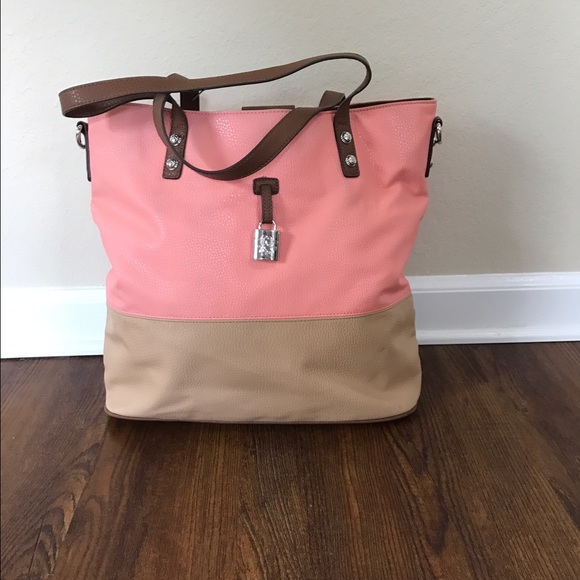 Jessica Simpson Handbags - Jessica Simpson Tote