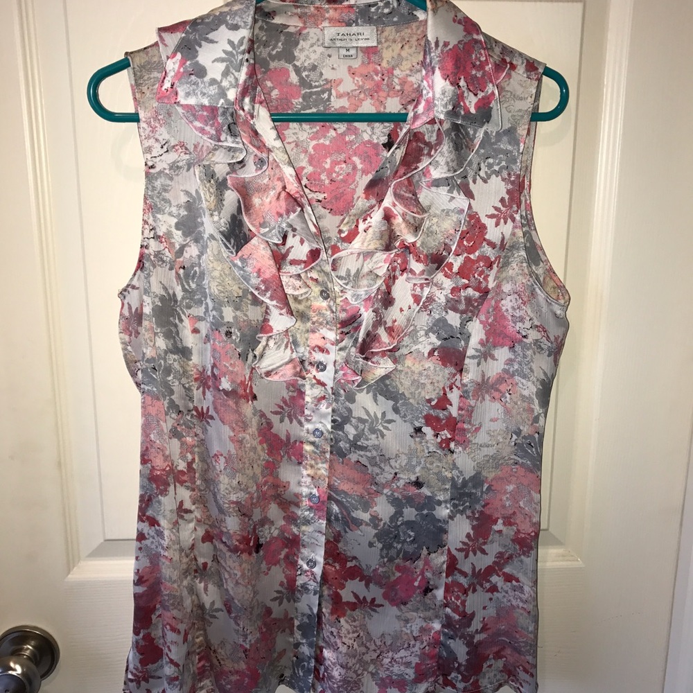 Tahari Sleeveless Floral Button Up Blouse