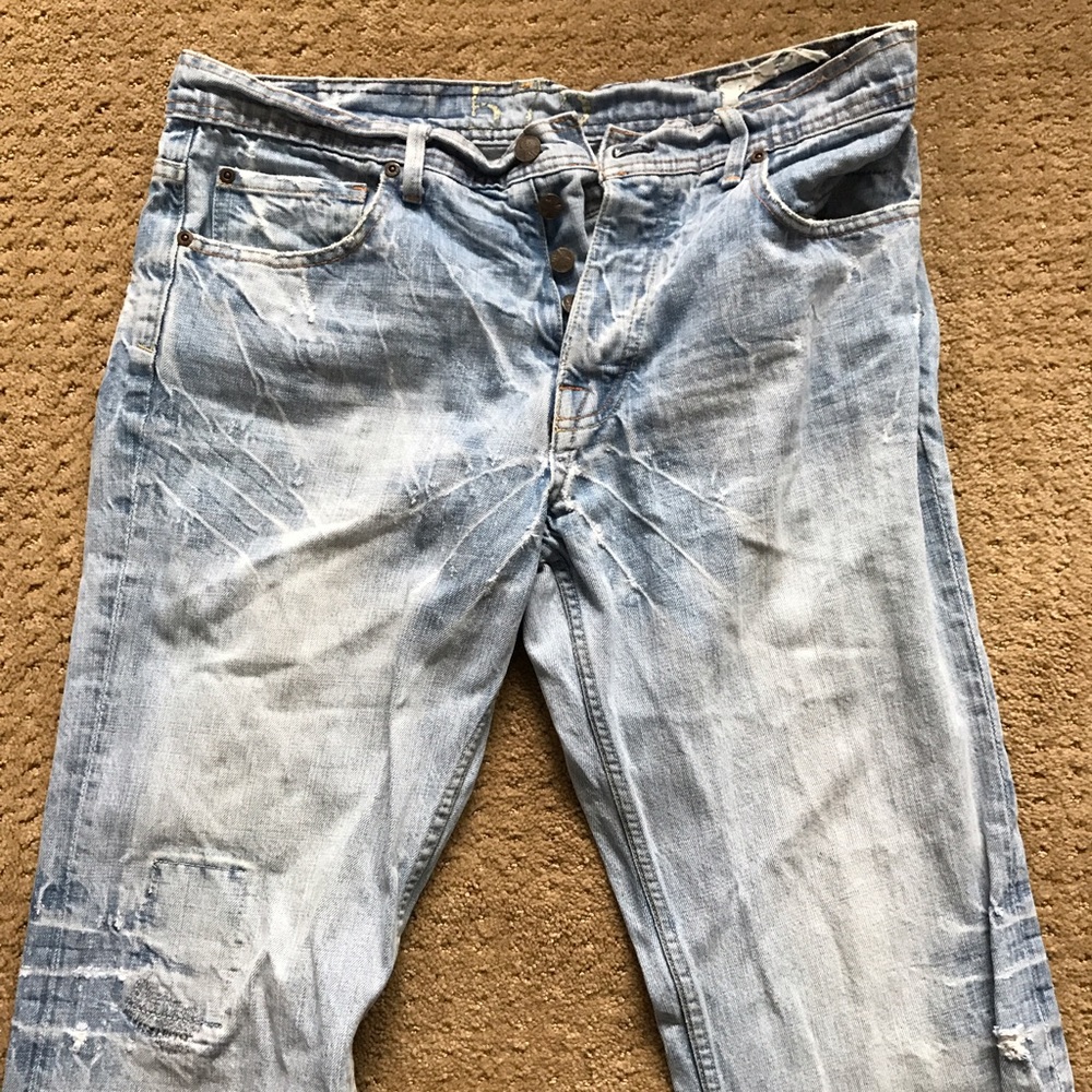 575 Denim CA Lifestyle jeans. W33. Distressed.