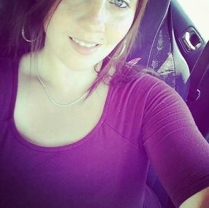 Meet your Posher, Kayla